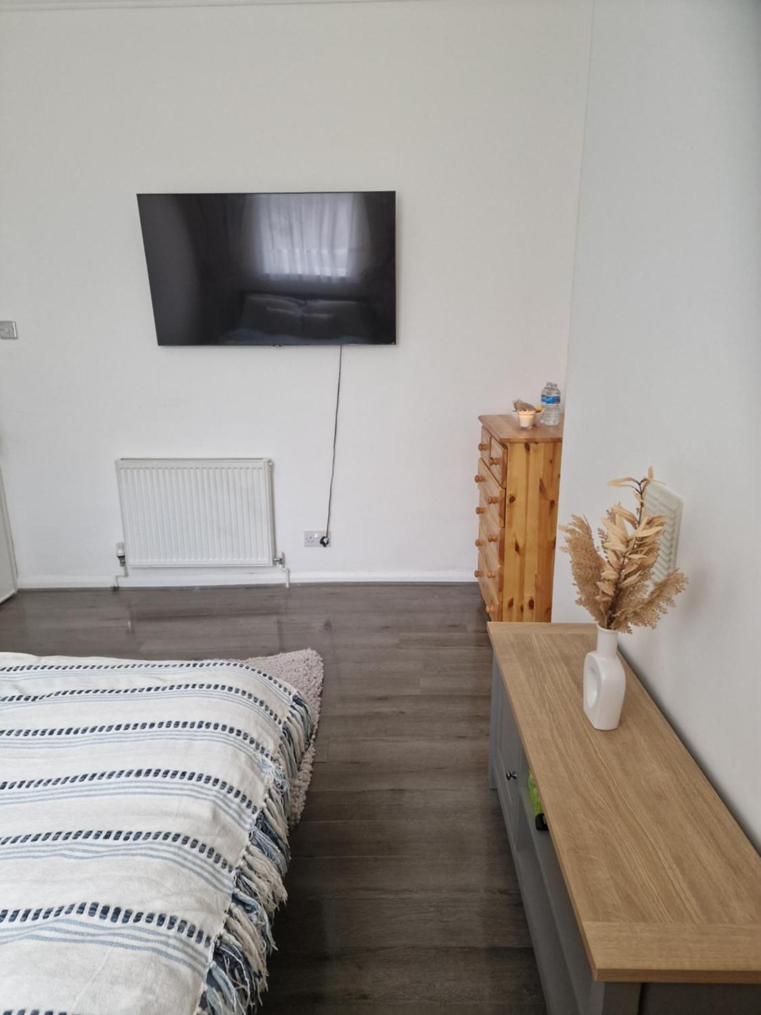 One Room In Stoke Newington London Exteriör bild